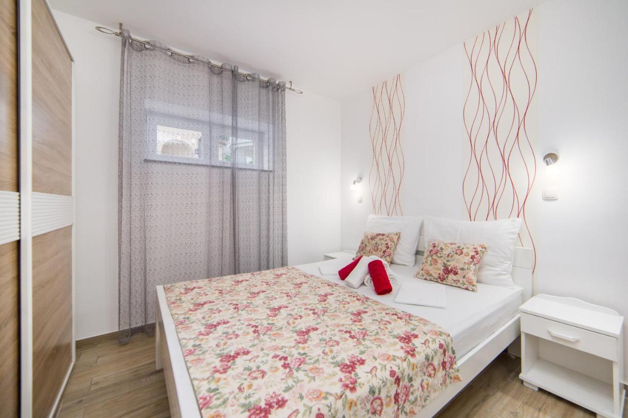 Veliko Brdo  Apartments Masa מראה חיצוני תמונה
