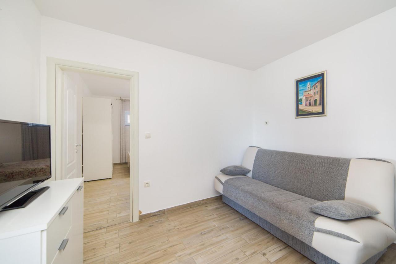 Veliko Brdo  Apartments Masa מראה חיצוני תמונה