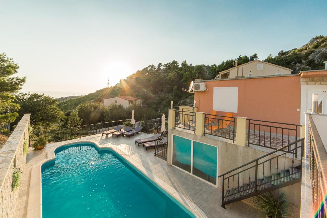 Veliko Brdo  Apartments Masa מראה חיצוני תמונה