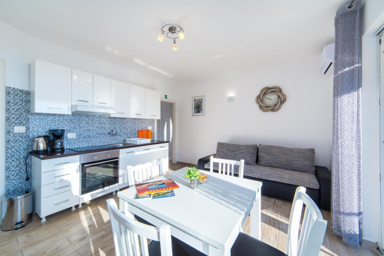 Veliko Brdo  Apartments Masa מראה חיצוני תמונה
