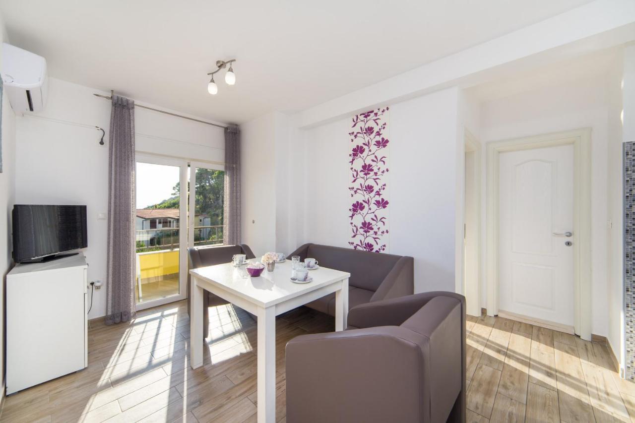 Veliko Brdo  Apartments Masa מראה חיצוני תמונה