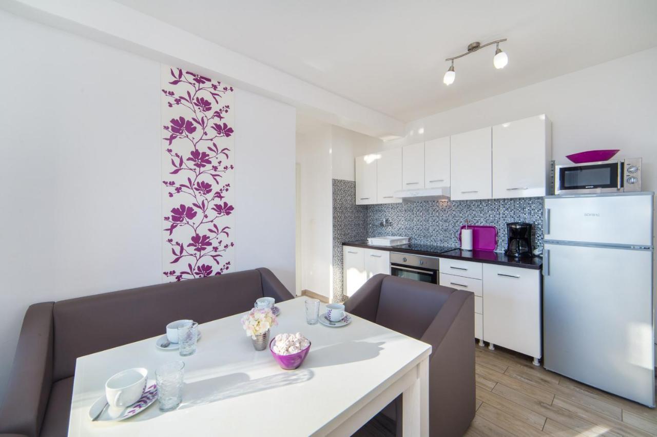 Veliko Brdo  Apartments Masa מראה חיצוני תמונה