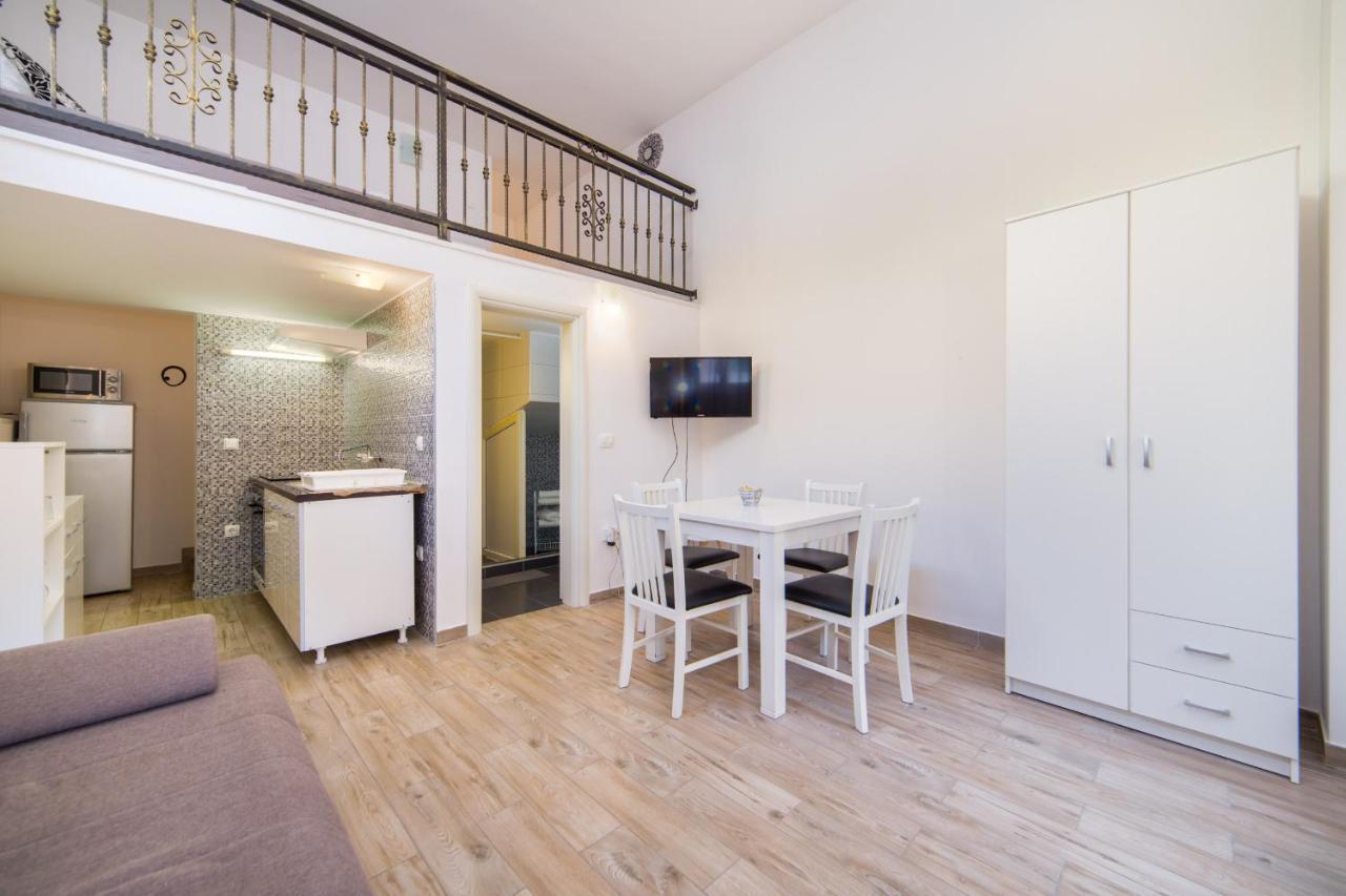 Veliko Brdo  Apartments Masa מראה חיצוני תמונה