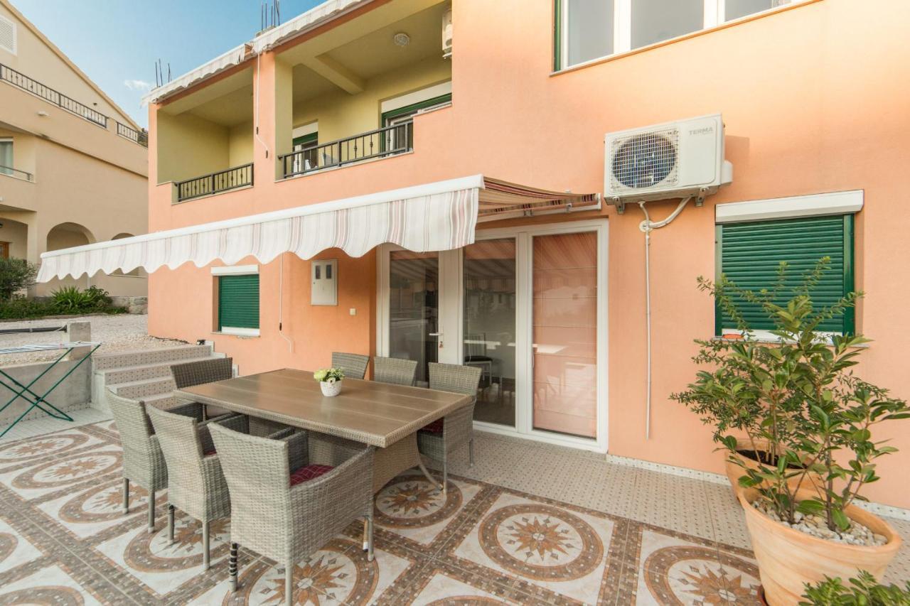 Veliko Brdo  Apartments Masa מראה חיצוני תמונה